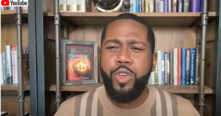 AI Prophecy: The Next 24 Months Will See A New Era In Banking And Social Media